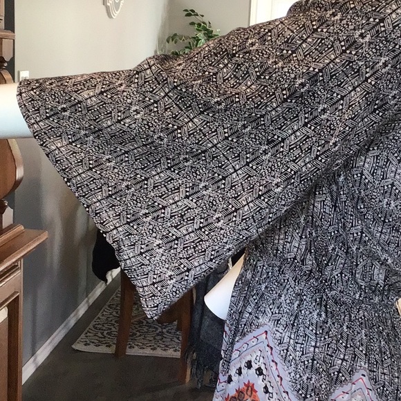 Romper - Picture 2 of 5